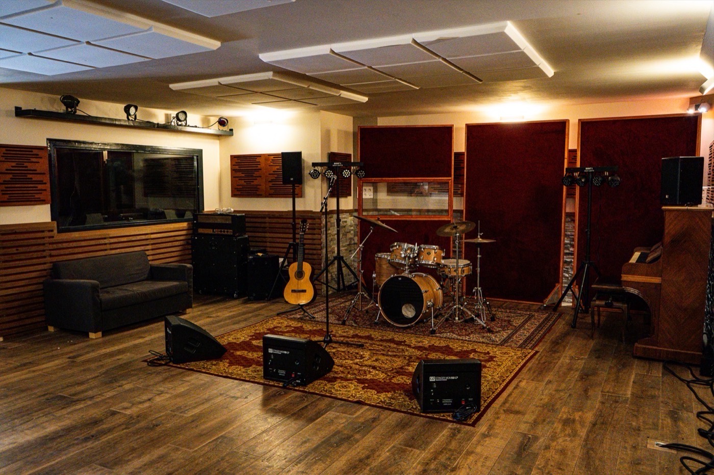 Régie d’un studio d’enregistrement professionnel à Hyères